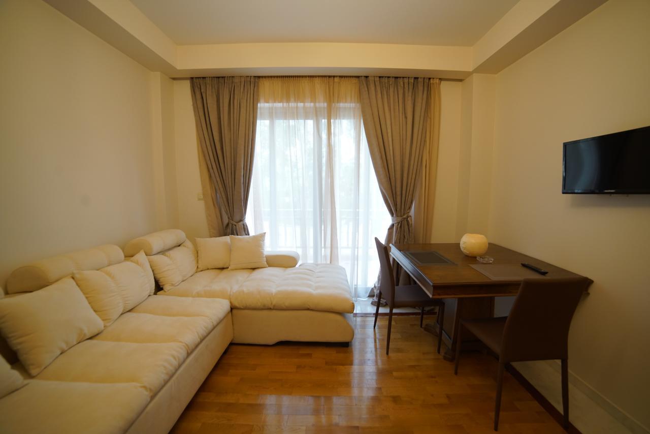 Corali Resort Agrinio Buitenkant foto