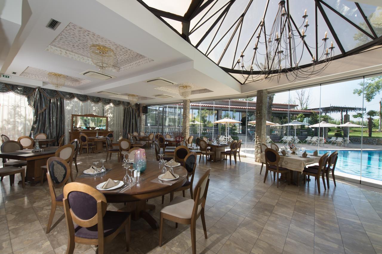 Corali Resort Agrinio Buitenkant foto