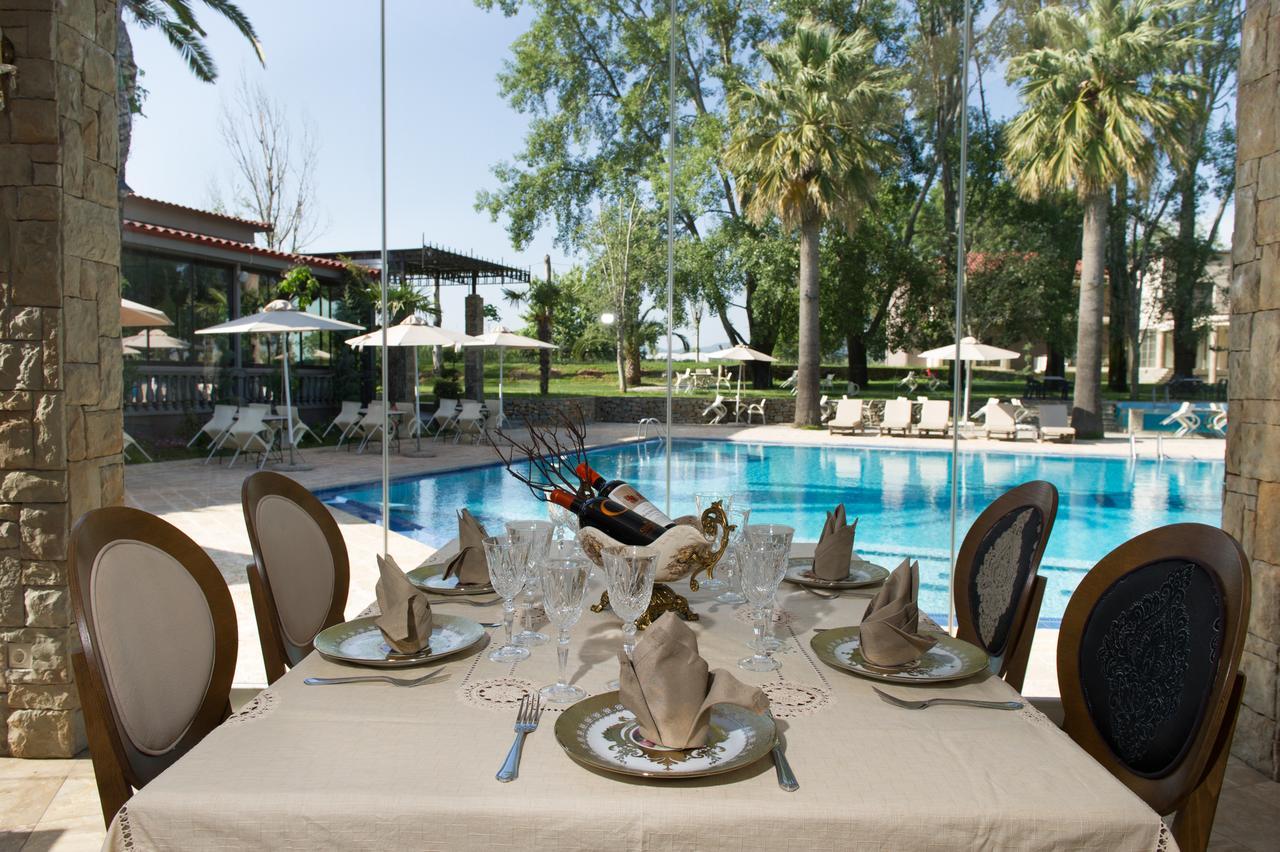 Corali Resort Agrinio Buitenkant foto