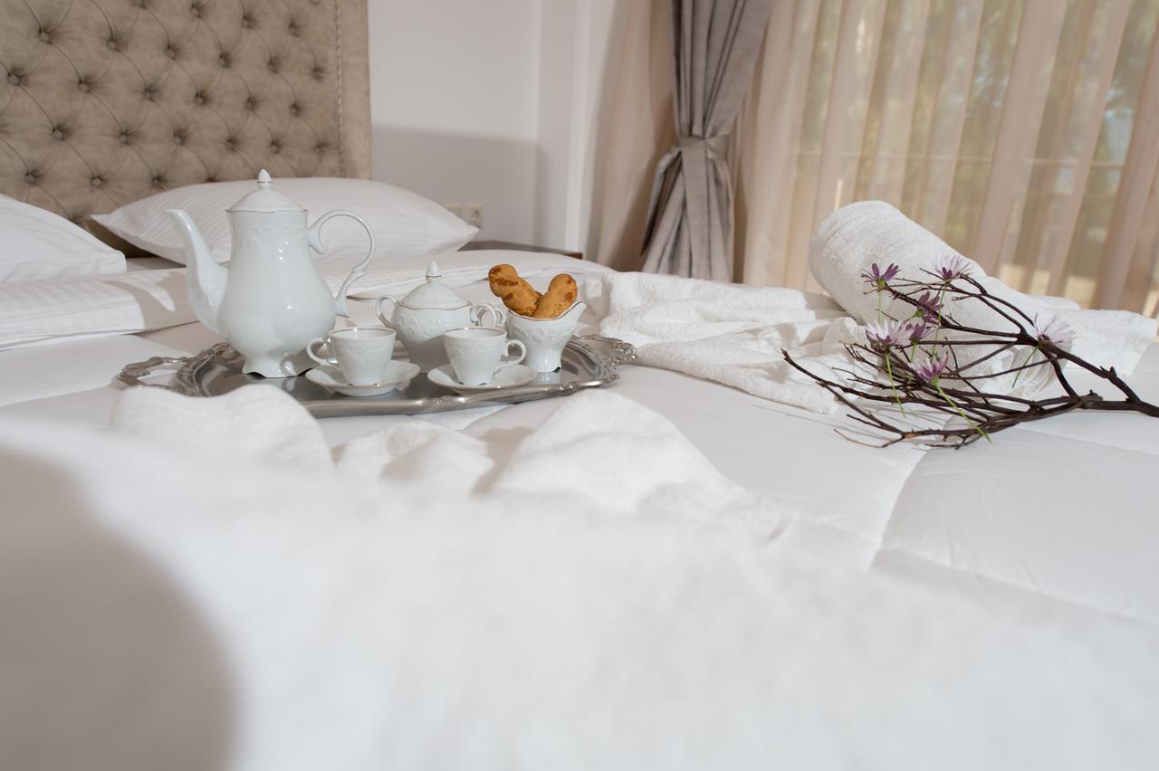Corali Resort Agrinio Buitenkant foto